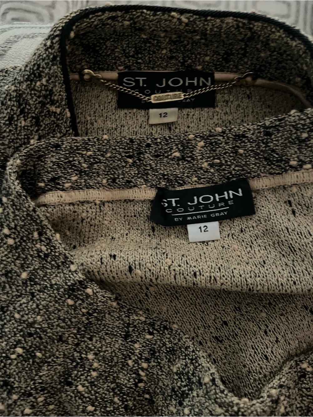 St John Couture Tweed Boucle skirt suit.  Size 12 - Picture 7 of 7